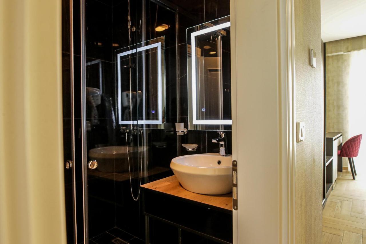 Rozafa Blu Hotel Shëngjin Eksteriør billede