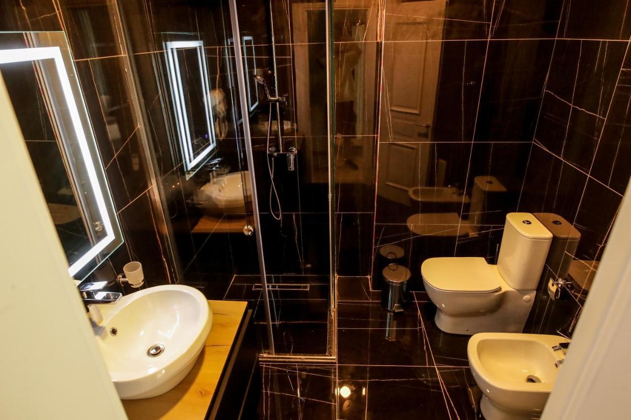 Rozafa Blu Hotel Shëngjin Eksteriør billede