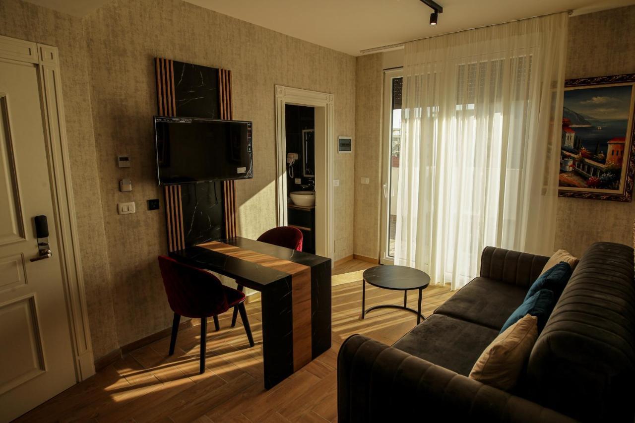 Rozafa Blu Hotel Shëngjin Eksteriør billede